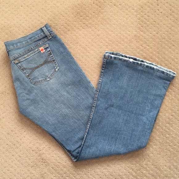 Juicy Couture Distressed Flare Jeans SZ 31 - Picture 2 of 8